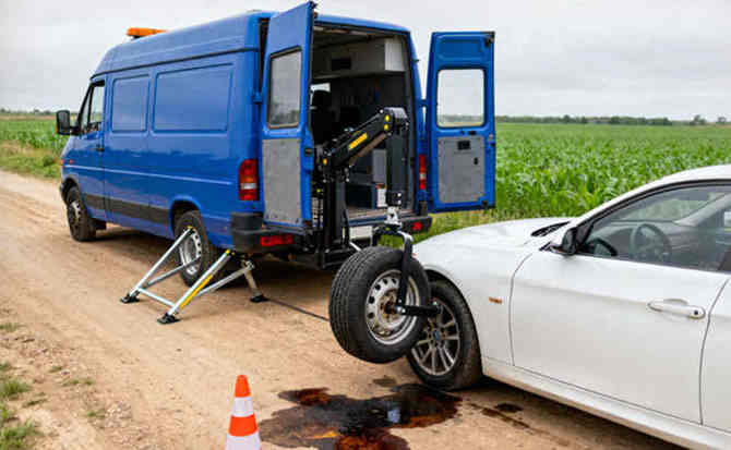 金平汽车中途维修